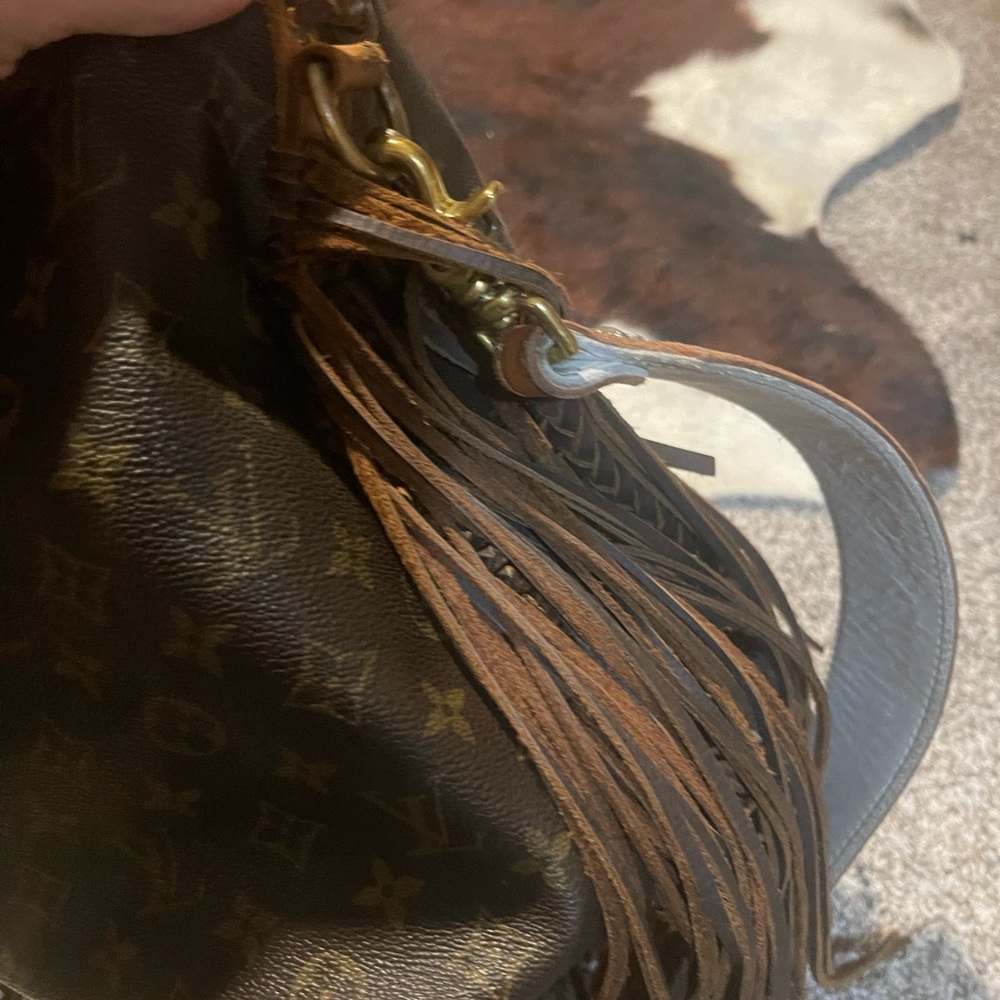 Louis Vuitton Petite Noe - Picture 4 of 7
